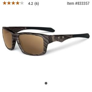 Oakley jupiter squared sunglasses